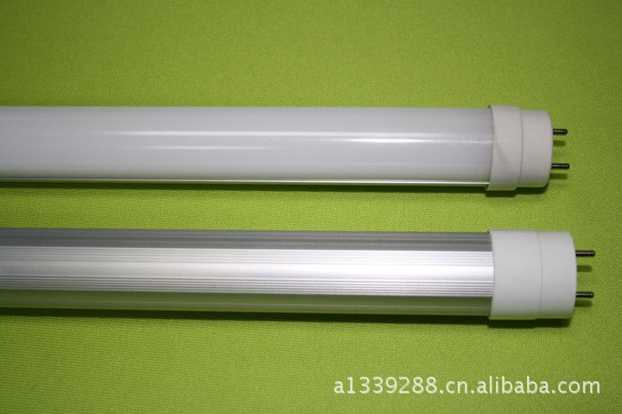 LED3528贴片T5日光灯管1.2米 贴片18W 两年质保