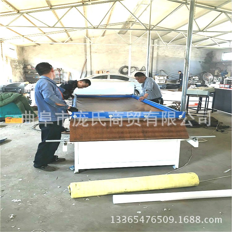 全自动双工位真空吸塑覆膜机 实木复合门木皮贴皮机
