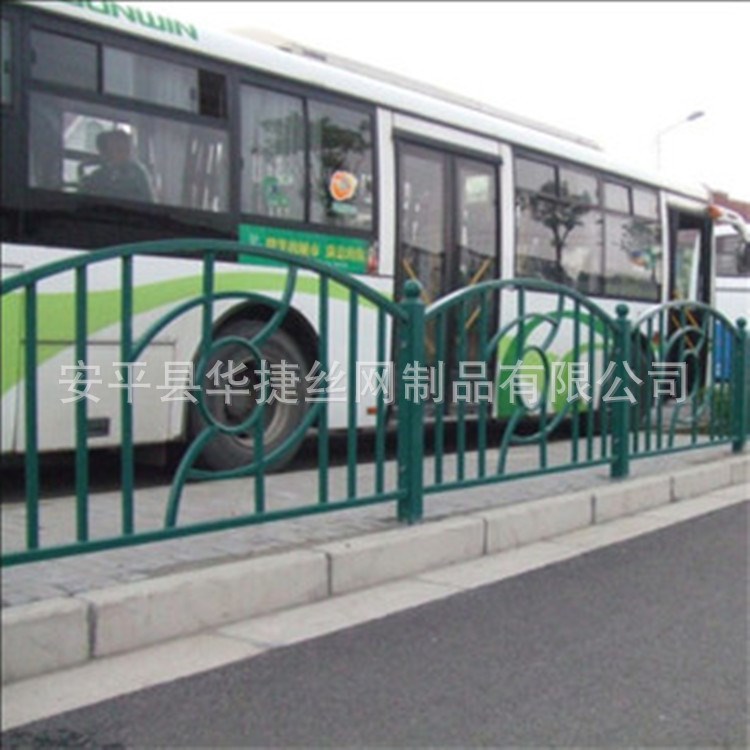 直销热卖市政道路护栏 道路中央隔离带护栏  市政公路护栏可定做