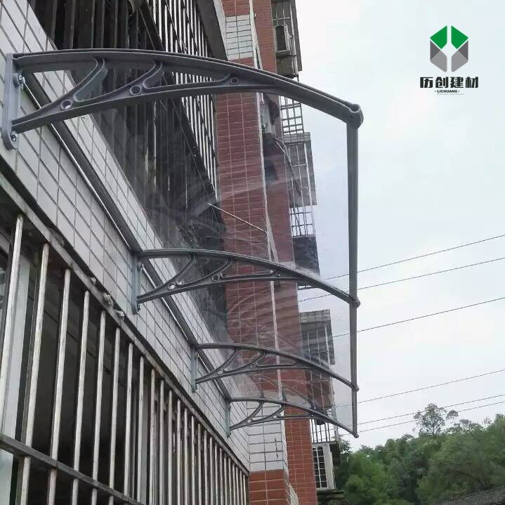 厂家直销  户外采光雨棚  pc耐力板 窗户阳台 遮阳篷 质保十年