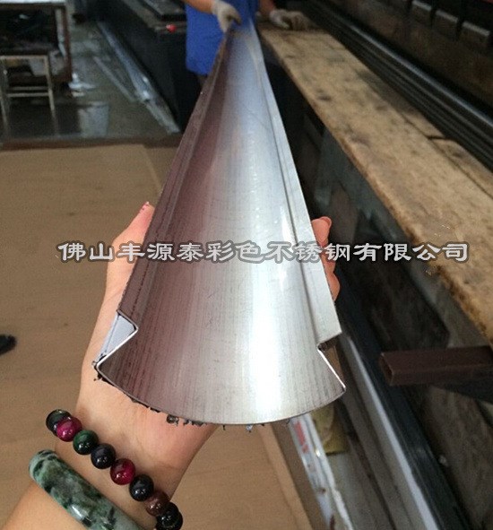 酒店背景墙装饰不锈钢弧形造型　佛山弧形不锈钢剪压加工