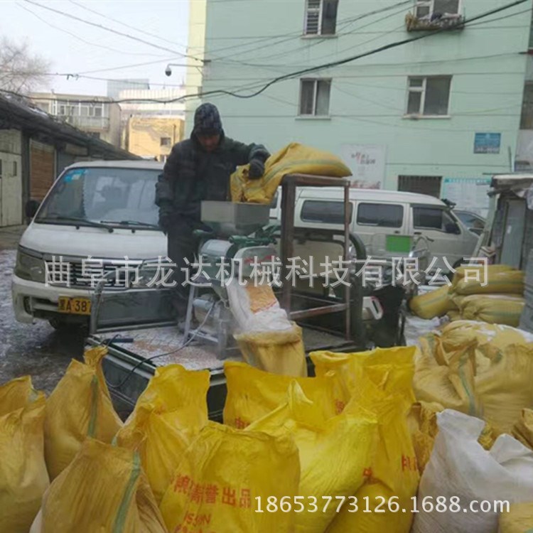 云南粮食挤扁机厂家 五谷杂粮轧扁机 家用小型豆子燕麦压扁机
