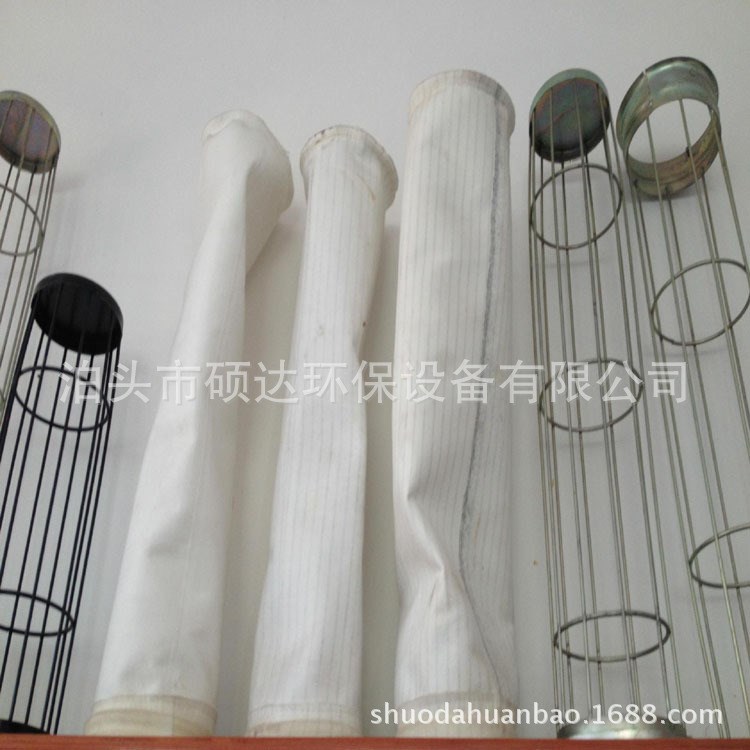 除尘器专用布袋涤纶防静电除尘布袋 涤纶针刺毡除尘布袋