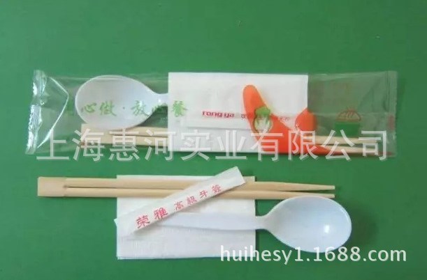 餐具四件套包装机 美团外卖餐具包装机 筷子勺子纸巾牙签包装机