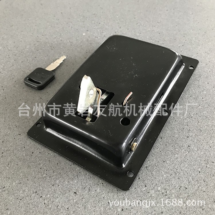 友航厂家直销碳钢大号方形面板锁机罩锁SQ170