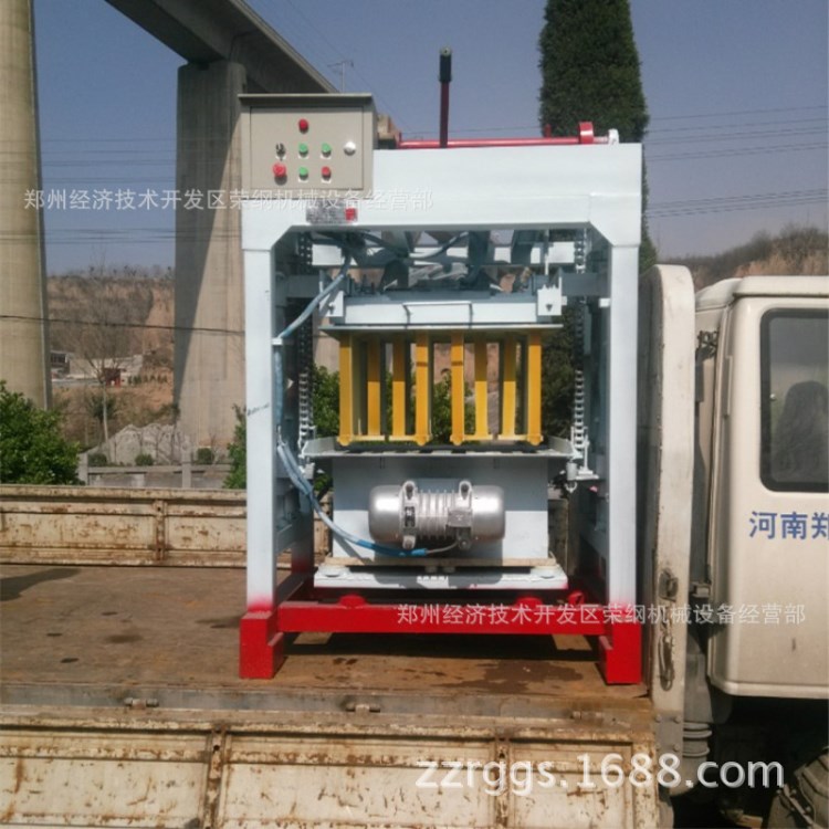 厂家水泥垫块机 移动式马路砖机 小型免烧砖机全自动