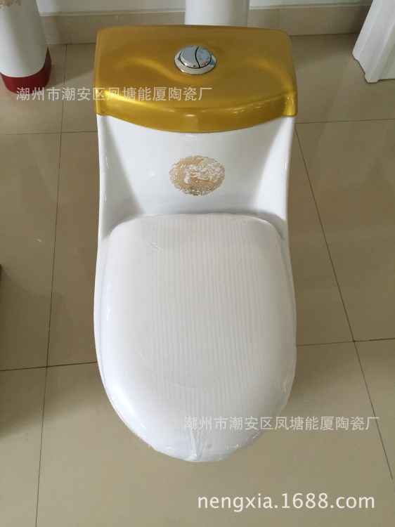 直销彩色马桶 出口中东10cm大口径黄金色直冲式连体坐便器 toilet