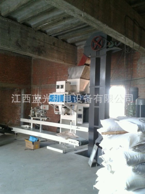 【包装速度快、计量精度高】25公斤活性纳米氧化锌自动定量包装机