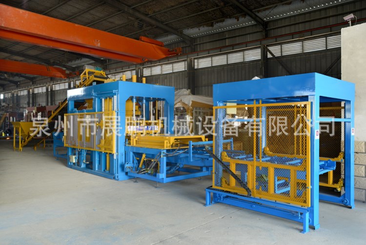 辽宁省本溪路面砖机,便道砖机 泉州展鹏砖机厂设备战略合作伙伴