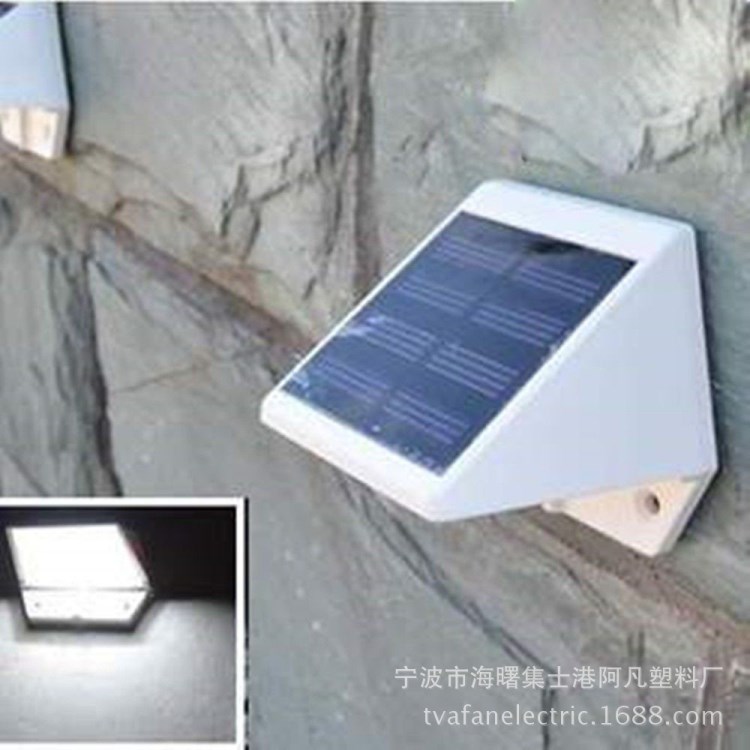 新款太阳能篱笆灯 太阳能三角篱笆灯 solar stair fence light