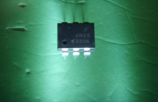 4N25光电耦和器 全新