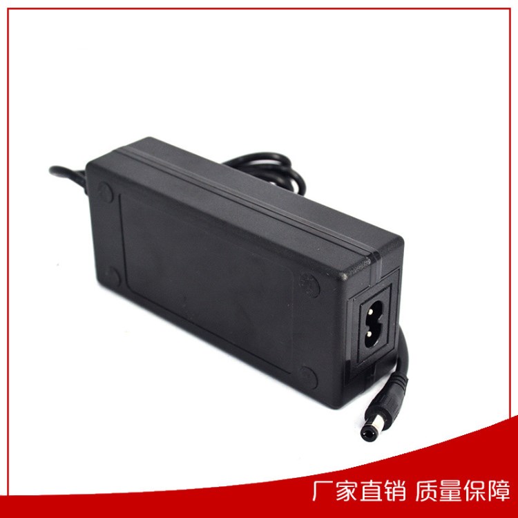 24V2.  LED照明灯条电源适配器60W直流FCC/CE/GS