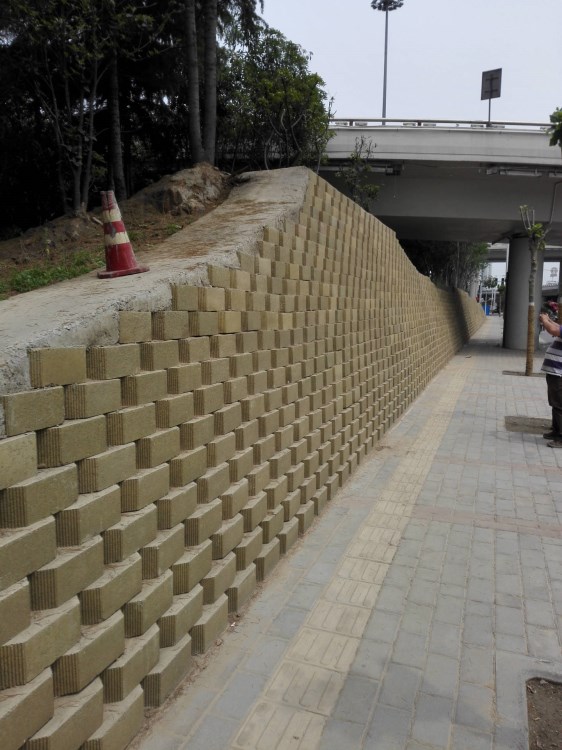 阿里 厂家直销 干垒式挡土墙 砌块 规格 颜色 挡土墙