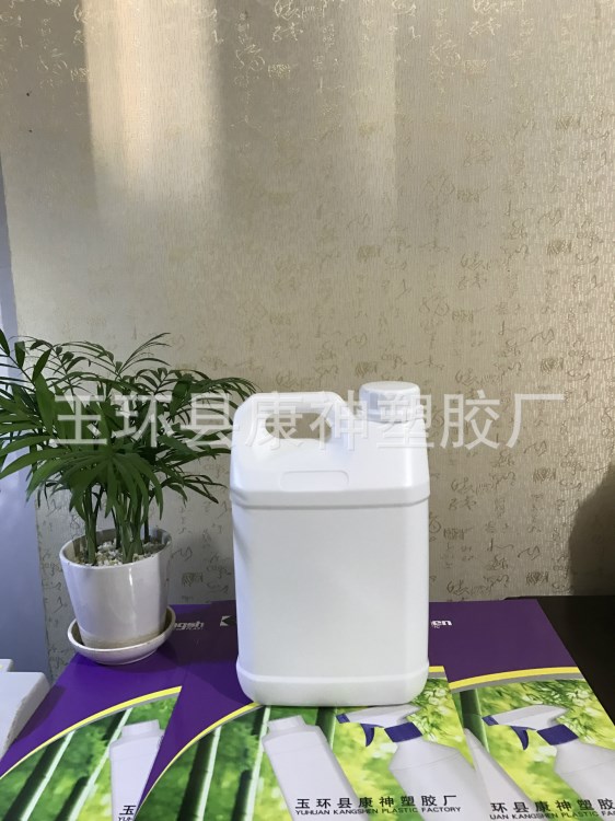 2.5L塑料桶:适用,基膜胶化工.消毒液.香精.胶水等包装.[厂家直销]