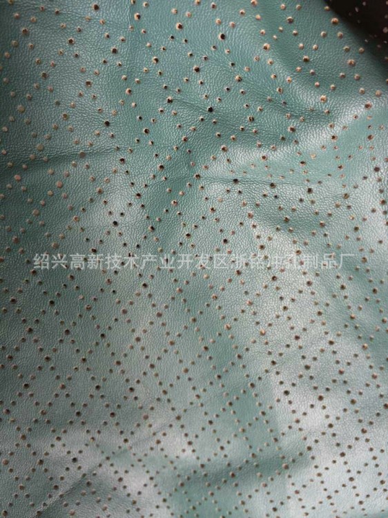厂家销售 激光雕花皮包冲孔 花边鞋面激光冲孔