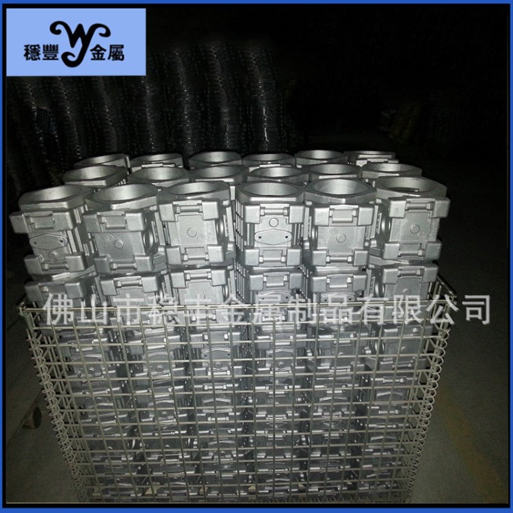 批量生产 高品质汽车配件 奔驰汽车空调压缩机壳体汽车配件