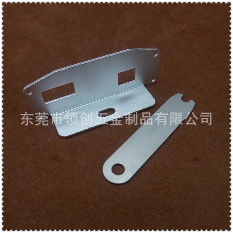 五金冲压加工，铝件冲压件，铁件冲压加工