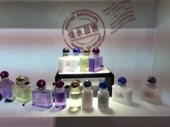 宾馆酒店客房会所用品套装 一次性牙刷梳子洗发水沐浴露 广州佳永