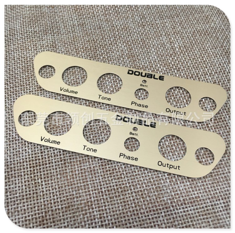 定制氧化铝装饰片 不锈钢镂空腐蚀片 拉丝丝印logo