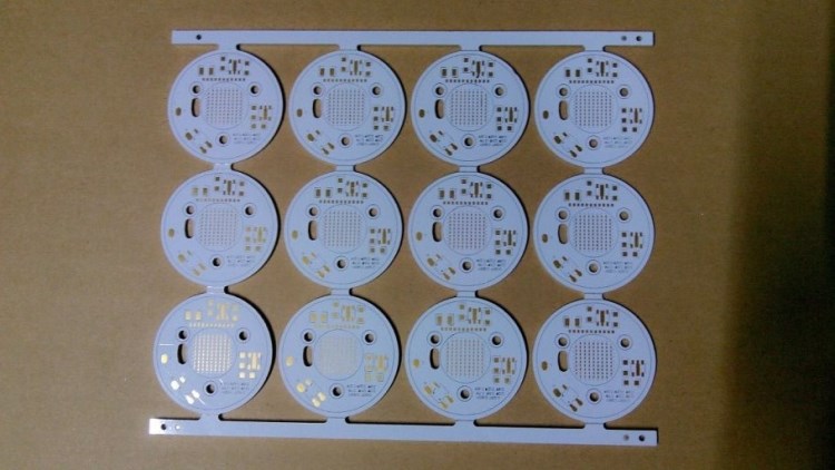 本工厂承接pcb电路板设计\抄板\改板\生产\fpc线路板\led铝基板