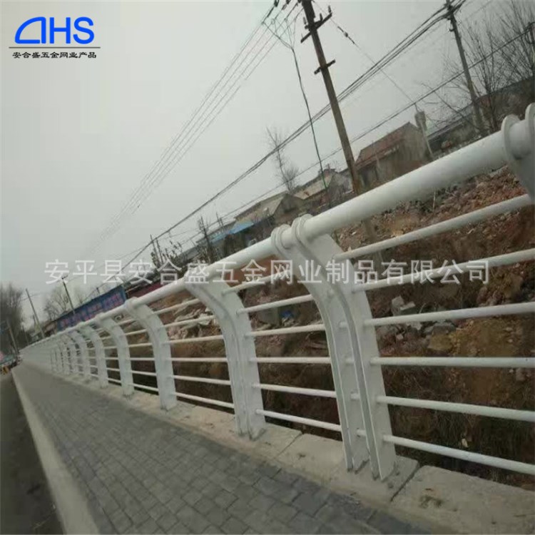 厂家批发市政道路公路护栏 不锈钢马路交通隔离栏 人行道防撞围栏
