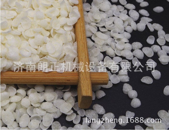 雪花面包糠生产设备、面包糠挤压膨化食品机械、休闲食品膨化机