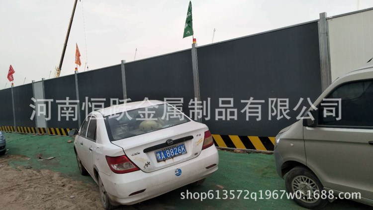 郑州开封厂家直销市政道路施工PVC围挡 地铁施工隔离彩钢板围挡