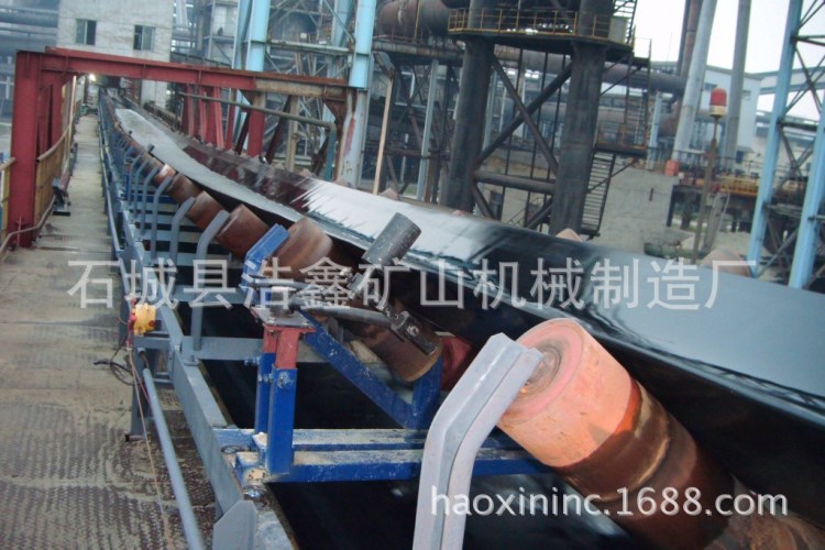 厂家销售刮板运输机 爬坡式选矿输送 机DT75-500矿车输送带价格