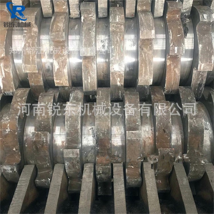 多功能双轴撕碎机用途 多功能撕碎机械设备 废旧物料撕碎机