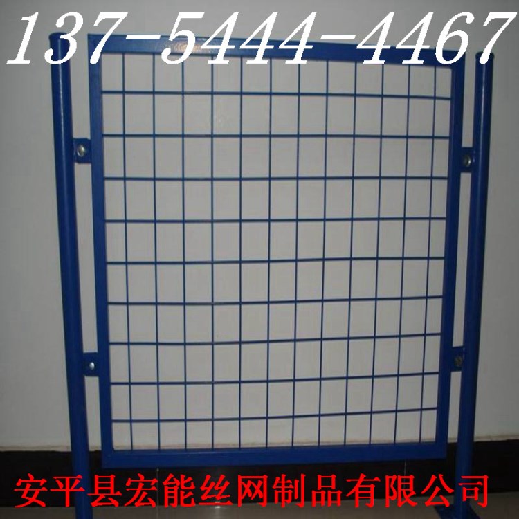 厂家批发双边丝护栏网 锌钢护栏 加工体育场球场围网市政护栏网