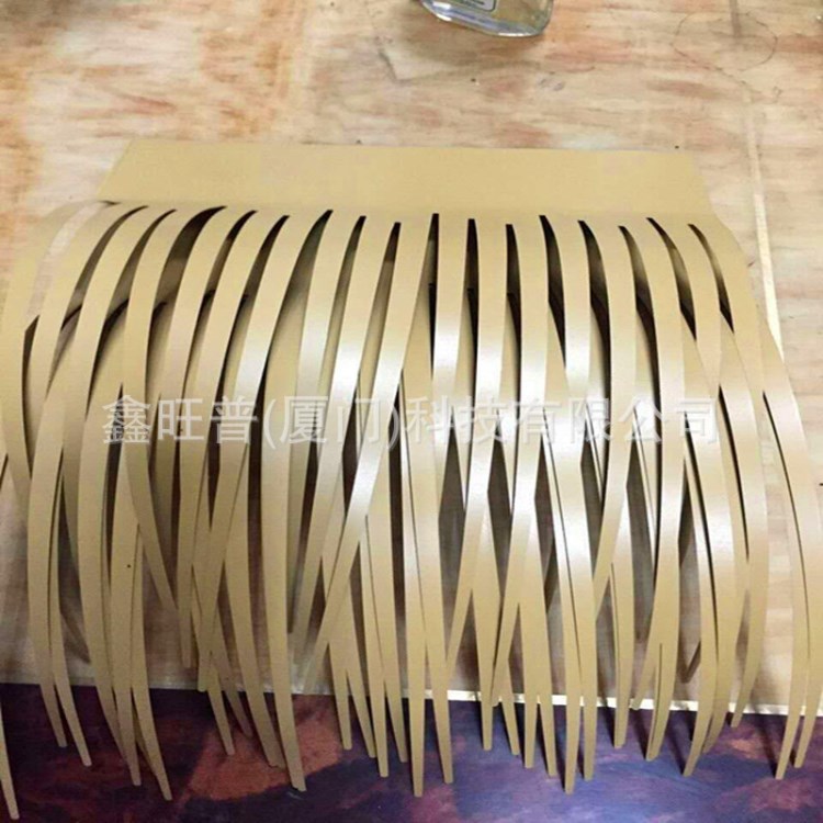 定制批发景区公园仿真茅草PVC茅草铝合金茅草人造稻草仿真松树皮