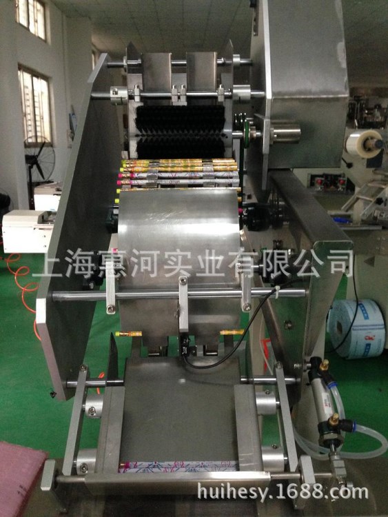 供应全自动铅笔包装机（自动计数3-12支/袋），枕式包装机