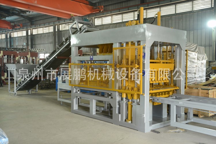 吉林省白城透水砖制砖机 路面彩砖砖机 水泥空心砌块机
