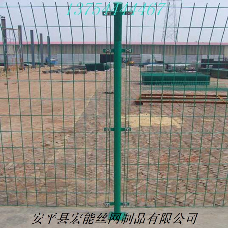 护栏网厂 现货批发双边丝护栏网 加工定做铁路高速路护栏网隔离栅