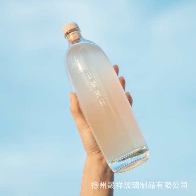 批发500ml晶白料木塞果酒且听风吟自酿酒饮料瓶青梅酒瓶订制