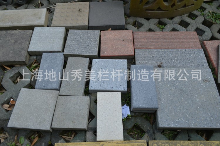 长期批发 仿花岗岩路缘石 红色混凝土路缘石低价