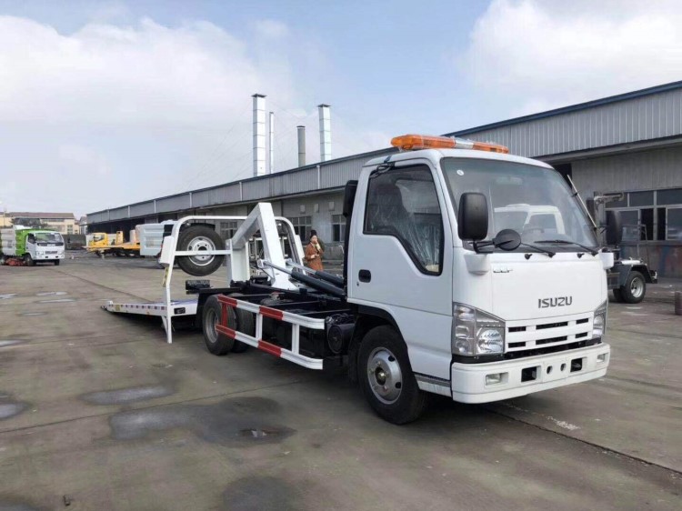五十铃全落地一拖二清障车 拉轿跑车