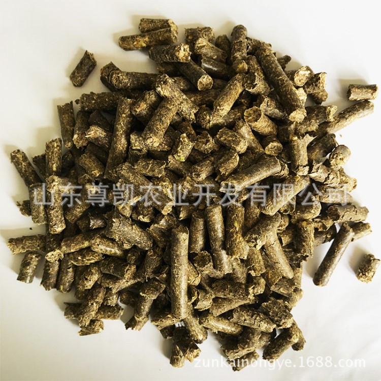 经济级苜蓿草颗粒/牛马羊用苜蓿颗粒饲料/宠物兔粮荷兰猪饲料牧草