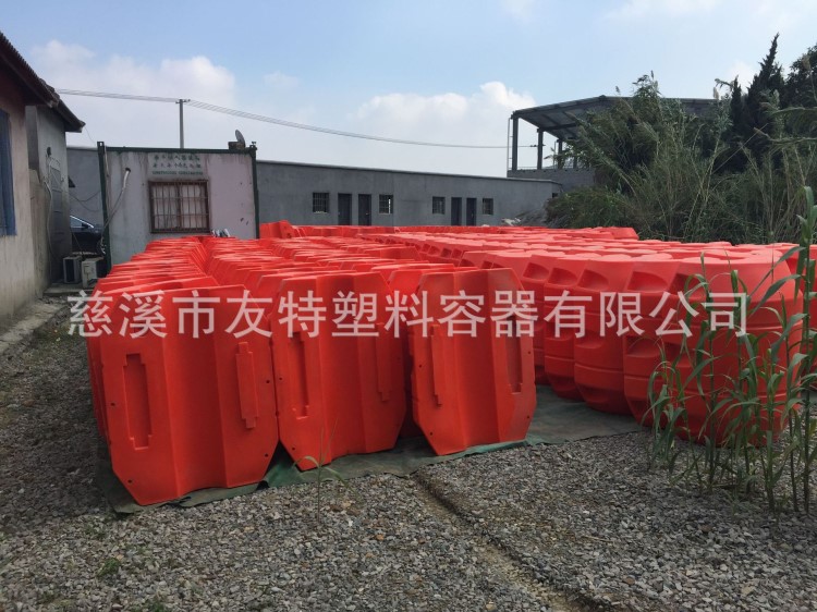 厂家直销PE材质滚塑浮体/夹管浮体加工/孔径360浮体批发/浮体模具