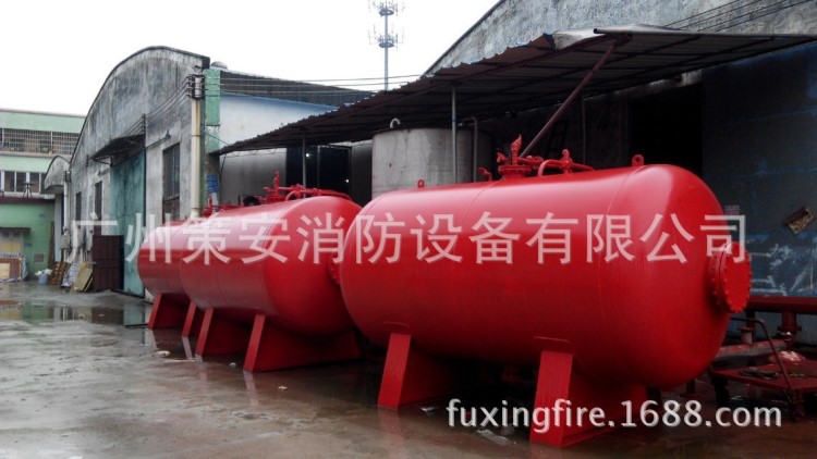 泡沫罐大量供应1立方消防泡沫罐