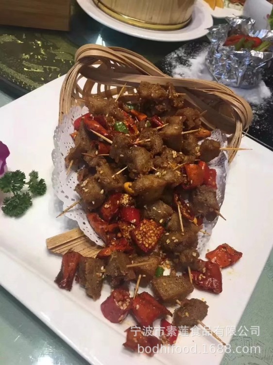 素莲 酱卤素牛肉干 辣子素牛肉粒 香辣素牛肉丝 挂炉手撕烤鸭105g