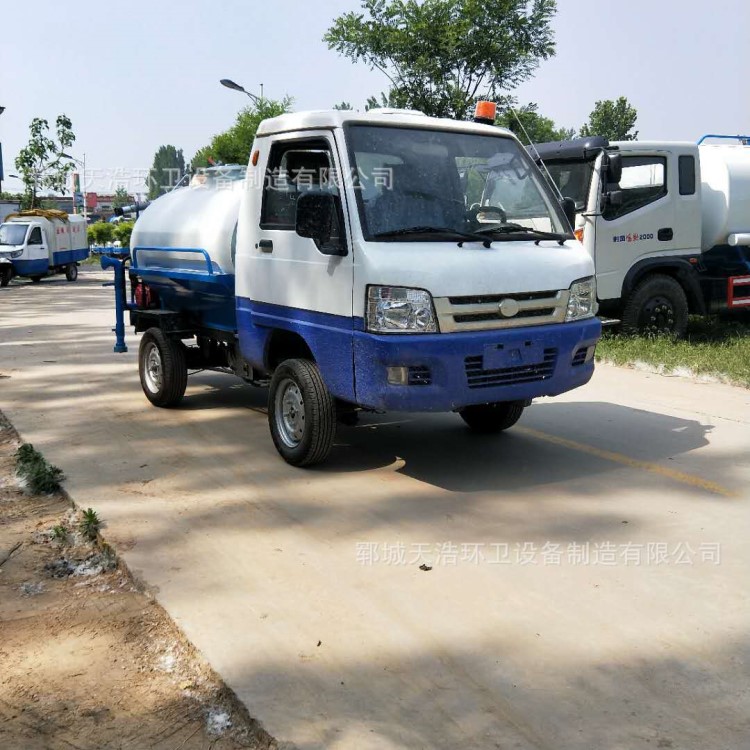 厂家直销各种类型电动洒水车 新能源电动四轮工程道路养护洒水车