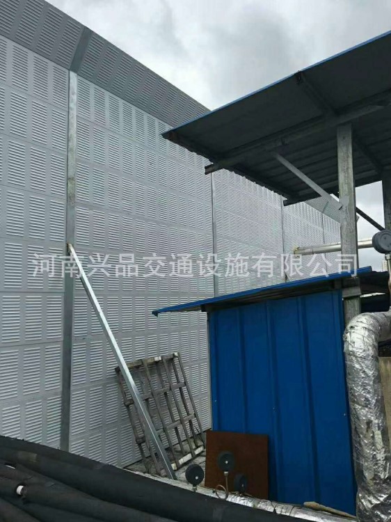 山东枣庄厂家直销公路声屏障 隔音墙 工厂小区煤矿降噪设备