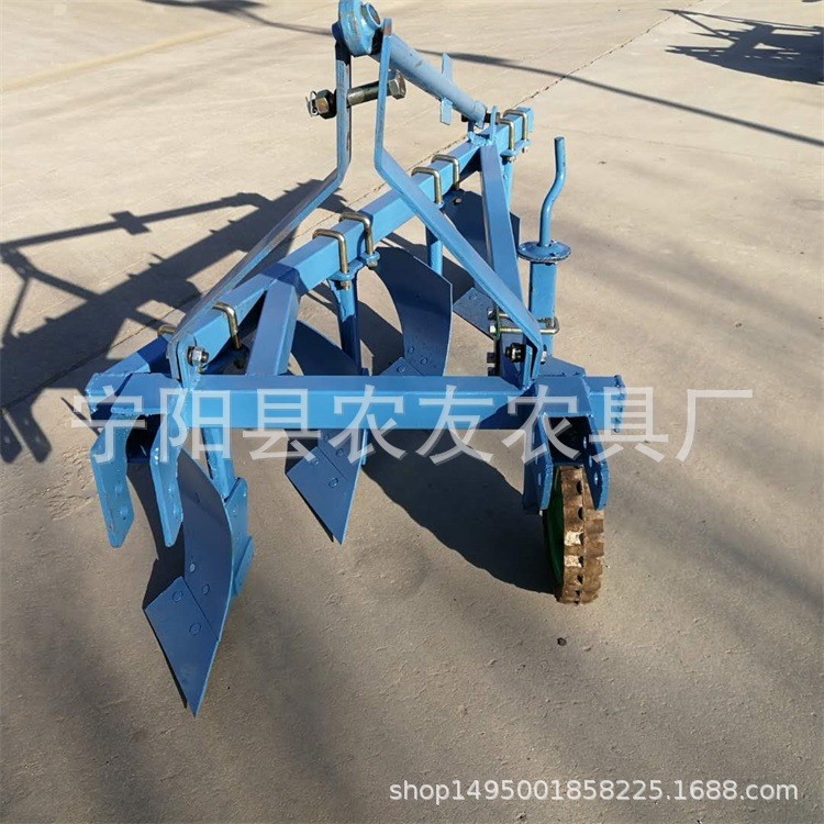 现货直销320/420步犁宽幅20厘米3-4犁铧  拖拉机三点悬挂式步犁
