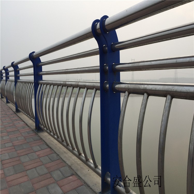 河北衡水 供应 桥梁防撞栏 交通防撞栏 不锈钢复合管护栏