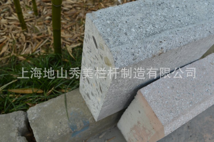 长期供应 仿花岗岩路缘石 灰色混凝土路缘石低价