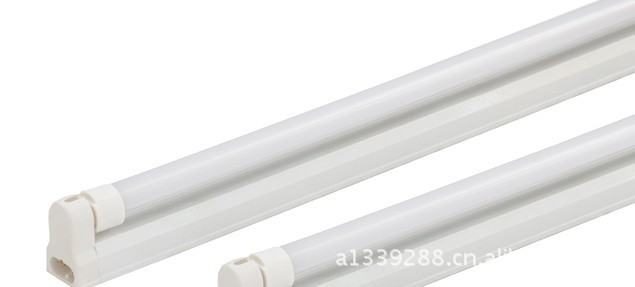 T8LED灯管 LED3528贴片T8日光灯管/1.2米 大功率12W三年质保