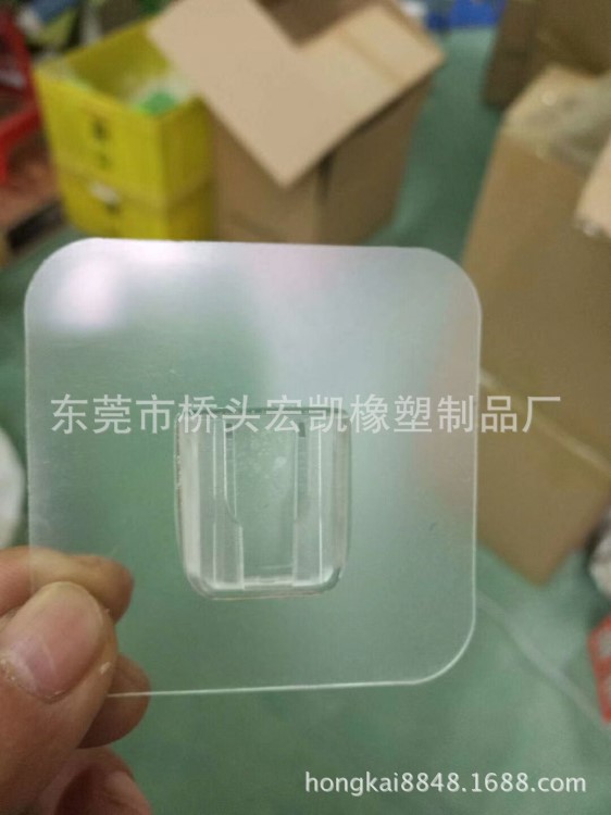 供应自粘PVC挂钩胶 强力无痕挂钩胶片 防水墙壁粘胶PET胶片磨砂片