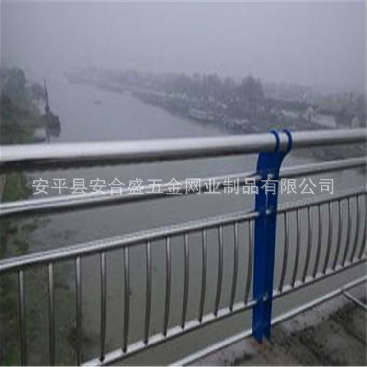 内蒙古自治区  生产 不锈钢复合管护栏  不锈钢护栏 桥梁护栏