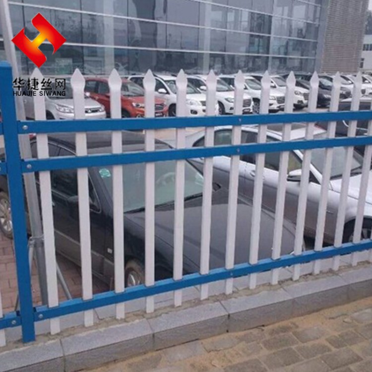 供应新型环保锌钢护栏 美观大方铁艺公园围栏 绿化带隔离栅栏